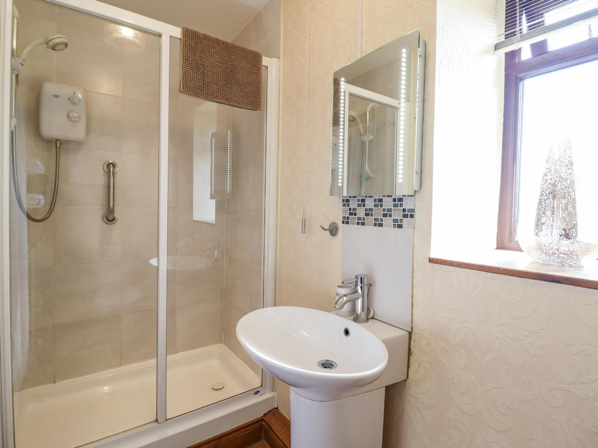 Bwthyn Ty Newydd Villa Dolanog Ngoại thất bức ảnh